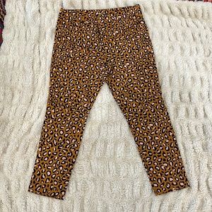 Old Navy Cheetah print pixie style pants. Size 12